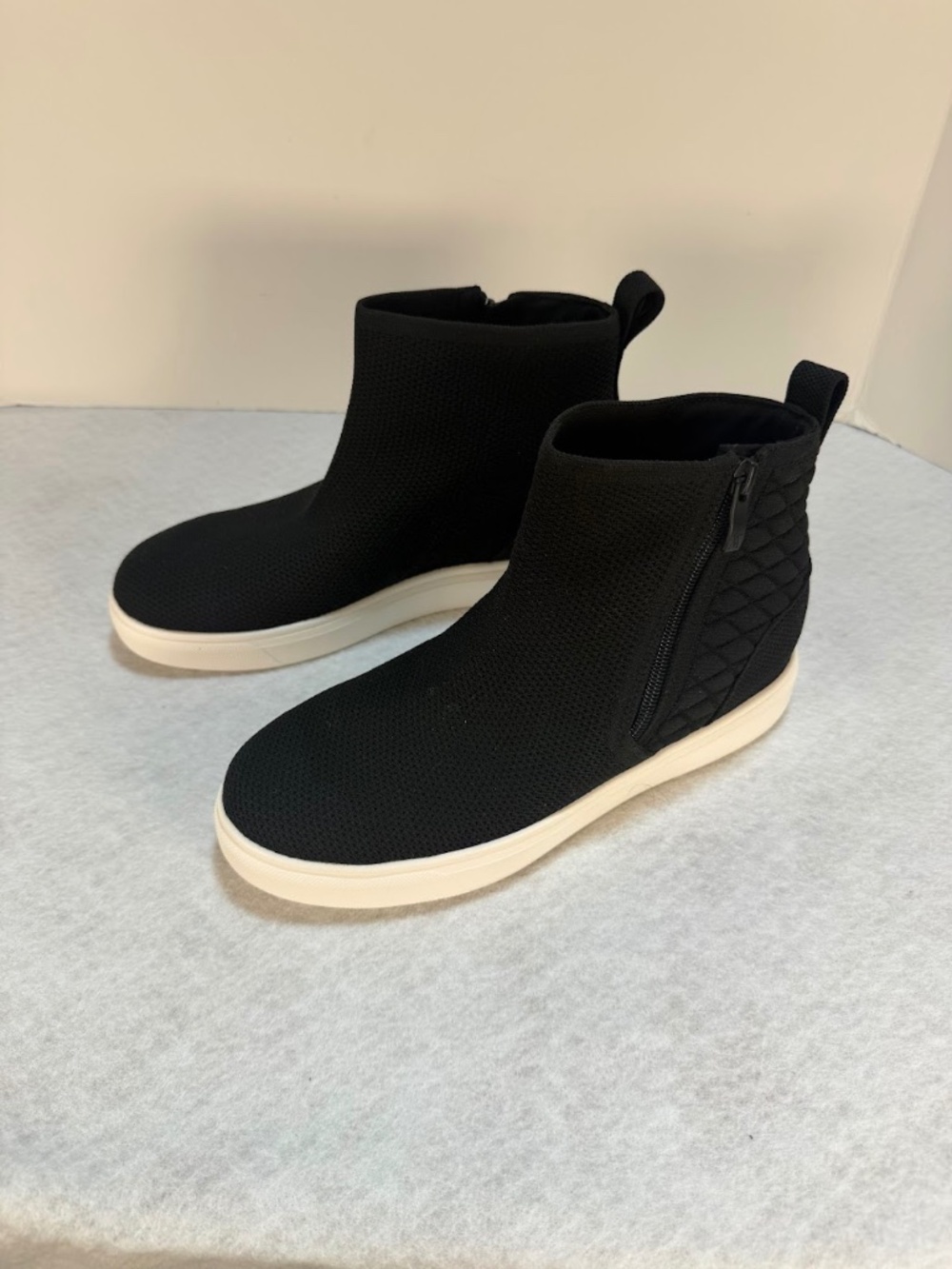 VIVAIA Women's Black Knit Ankle Boots Side Zip Comfort Shoes US 10.5 EU 41 - Picture 5 of 9